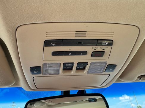 Used 2010 Lexus ES 350 FWD image 27