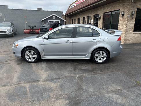 Used 2009 Mitsubishi Lancer ES FWD image 9