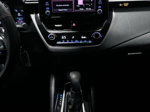 Used 2022 Toyota Corolla LE image 24