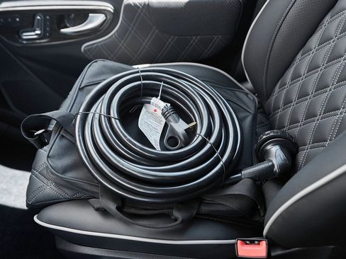 Used 2024 Mercedes-Benz Sprinter 3500 w/ Parking Package image 71