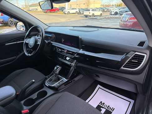 Certified 2024 Kia Seltos S image 14