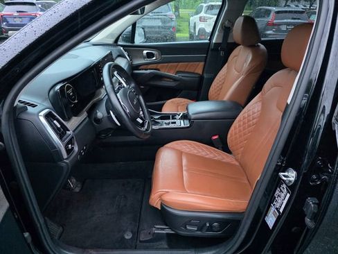 Certified 2023 Kia Sorento SX Prestige AWD/4WD image 18