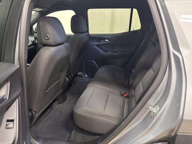 Used 2026 Chevrolet Equinox LT AWD/4WD image 23