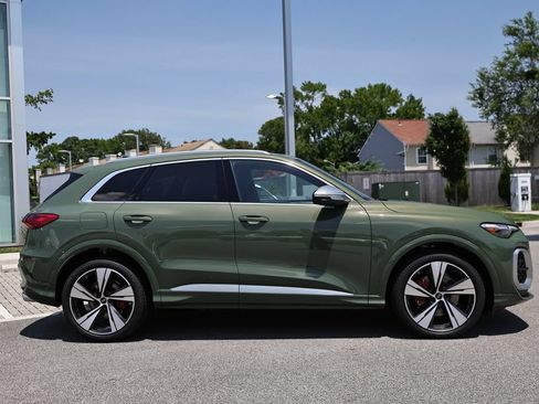 New 2026 Audi SQ5 Prestige AWD/4WD image 4