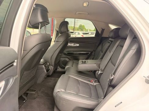 Used 2025 Genesis GV70 2.5T AWD/4WD image 12
