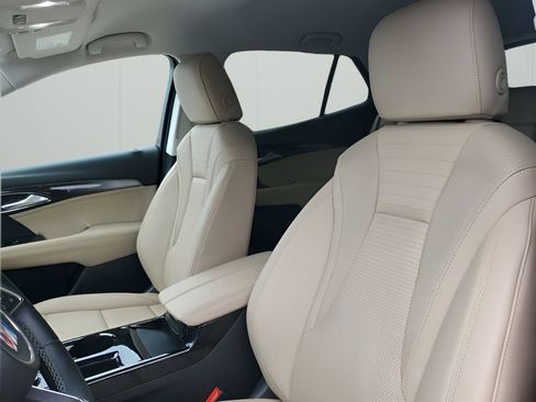 Used 2025 Buick Envision Preferred image 31