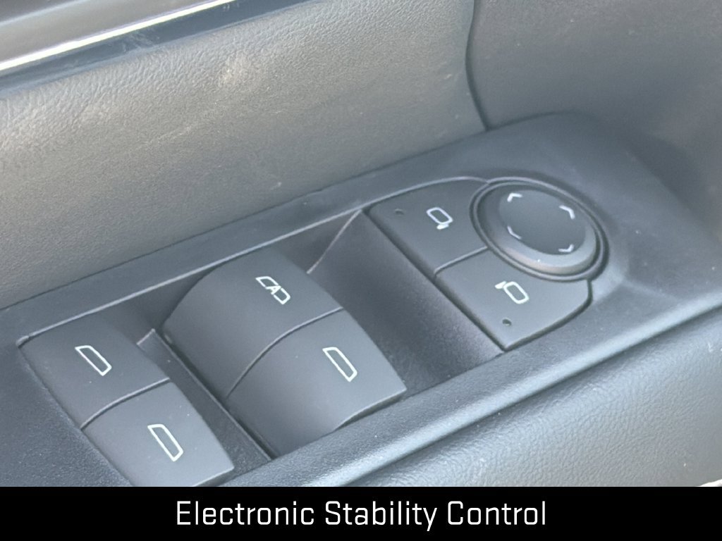 New 2027 GMC Terrain Elevation w/ Technology Package II FWD image 17