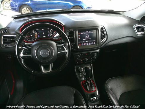 Used 2020 Jeep Compass Trailhawk w/ Cold Weather Group image 35