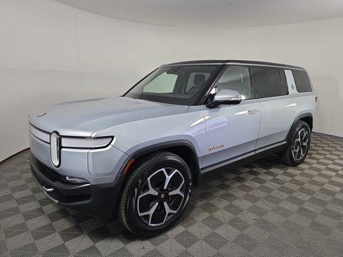 Used 2024 Rivian R1S Adventure AWD/4WD image 1