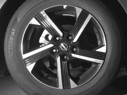 Used 2025 Nissan Sentra SV FWD image 15