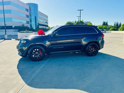 Used 2014 Jeep Grand Cherokee SRT8 w/ Luxury Group II image 13