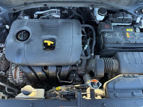 Used 2021 Kia Seltos EX image 23