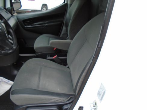 Used 2018 Nissan NV200 S FWD image 9