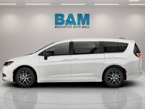 New 2027 Chrysler Pacifica LX FWD image 9