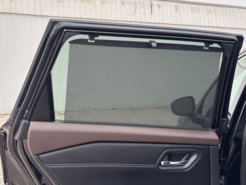 Used 2023 Nissan Rogue SL w/ SL Premium Package image 25