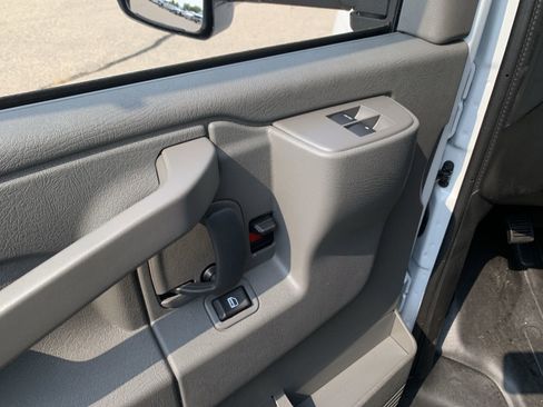 New 2025 GMC Savana 3500 1WT w/ Power Convenience Package image 37