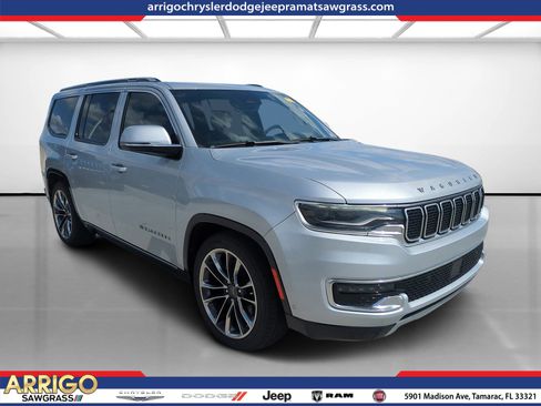 Used 2022 Jeep Wagoneer Series III w/ Premium Group I image 1