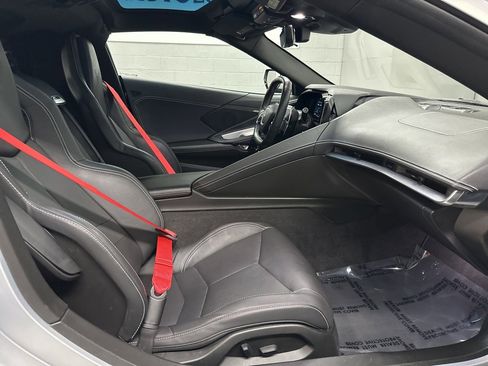 Used 2024 Chevrolet Corvette Stingray Coupe w/ Z51 Performance Package image 20