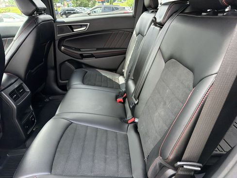 Used 2023 Ford Edge ST-Line AWD/4WD image 14