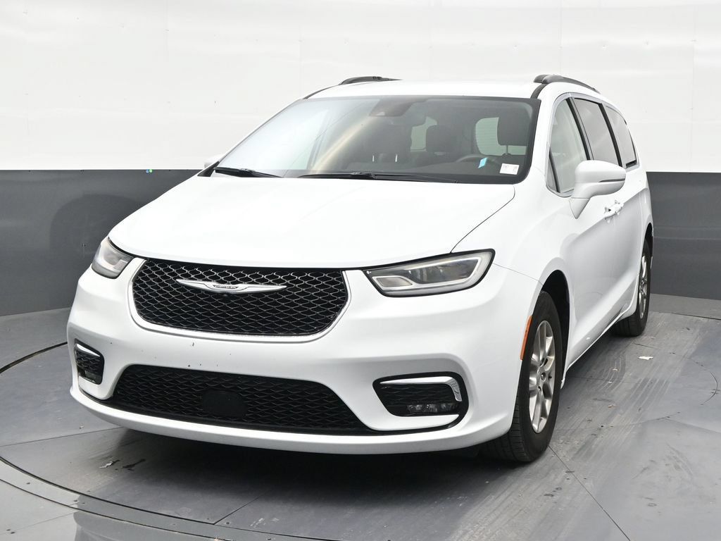 Used 2021 Chrysler Pacifica Touring FWD image 8