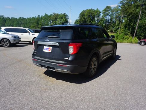 Used 2020 Ford Explorer XLT w/ Equipment Group 202A RWD image 21