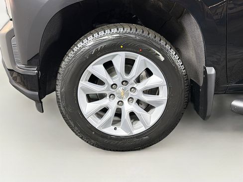 Used 2020 Chevrolet Silverado 1500 Custom w/ Custom Value Package image 29