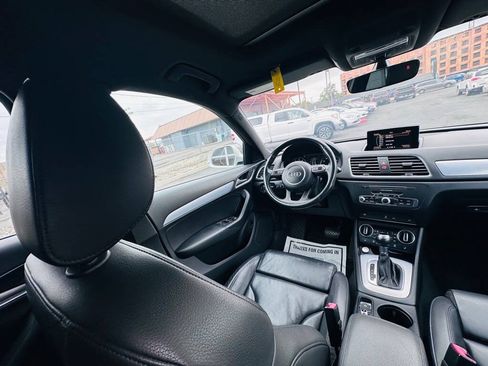 Used 2018 Audi Q3 2.0T Premium w/ Convenience Package FWD image 16