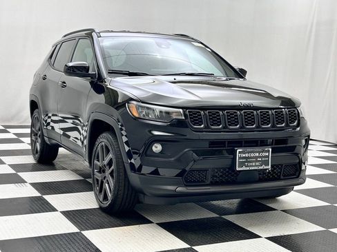 New 2026 Jeep Compass Latitude image 2