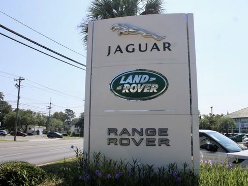 Used 2024 Land Rover Range Rover Sport Dynamic SE image 37