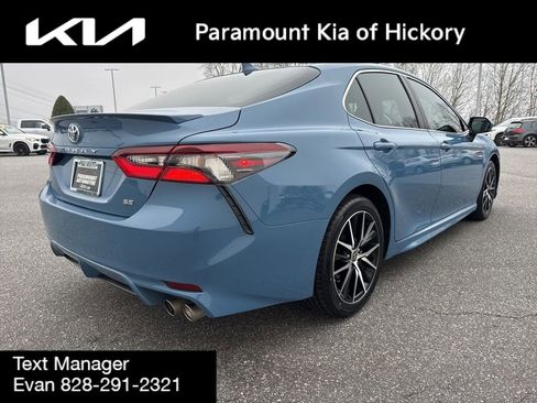 Used 2024 Toyota Camry SE image 7