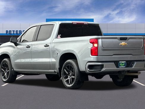 Used 2025 Chevrolet Silverado 1500 Custom image 6