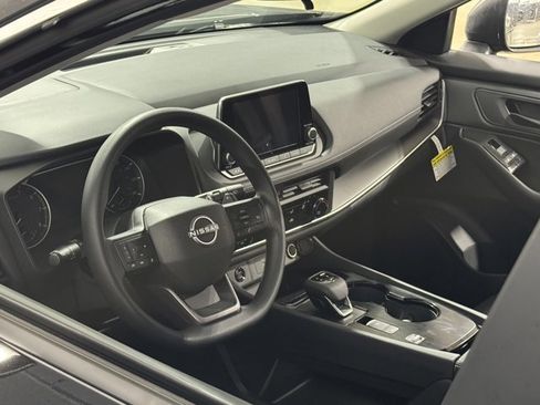 New 2026 Nissan Rogue S image 17