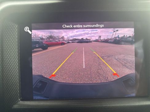 Used 2021 Jeep Gladiator Sport AWD/4WD image 24