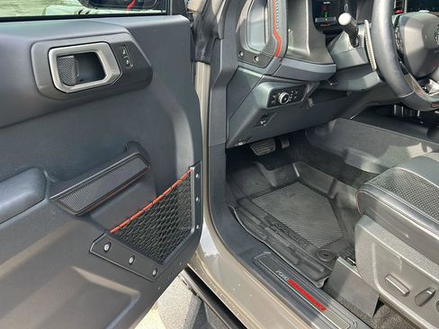 Used 2025 Ford Bronco Raptor AWD/4WD image 11
