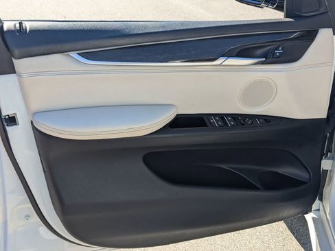 Used 2018 BMW X5 xDrive35i w/ M Sport Package image 11