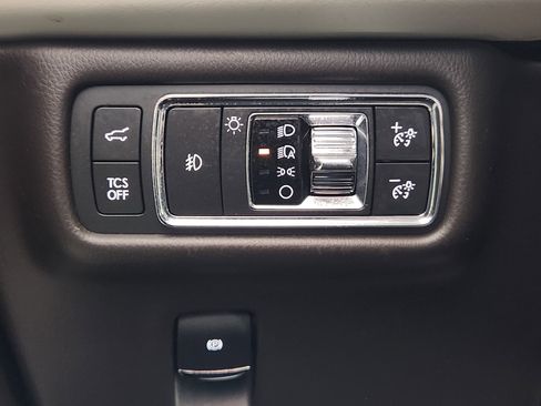 Used 2022 Lincoln Nautilus Black Label w/ Class II Trailer Tow Package image 27