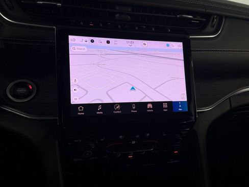 Used 2025 Jeep Grand Cherokee L Overland w/ Trailer Tow Package image 17