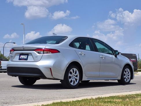 Used 2024 Toyota Corolla LE FWD image 5