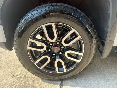 Certified 2026 GMC Sierra 1500 AT4 w/ AT4 Premium Package AWD/4WD image 7