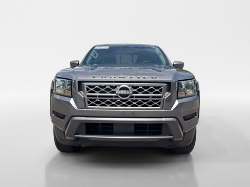Used 2022 Nissan Frontier SV RWD image 9