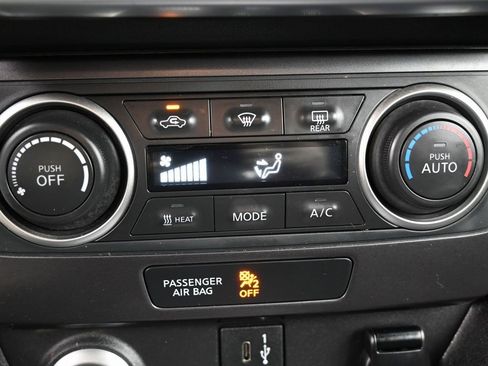 Used 2023 Nissan Leaf S image 24