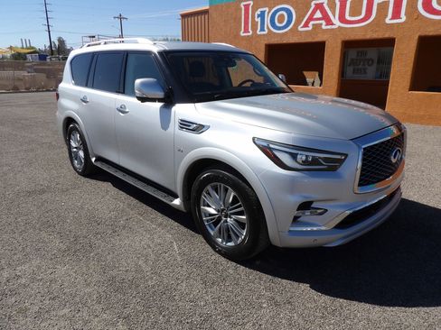Used 2019 INFINITI QX80 Luxe AWD/4WD image 2