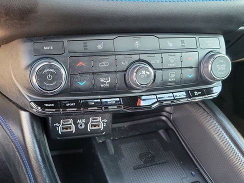 Used 2022 Dodge Durango R/T w/ Tow 'N Go Package image 30