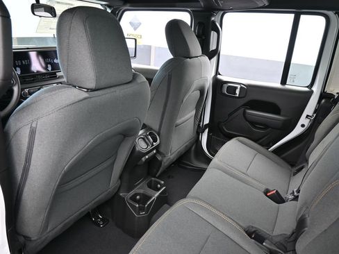 New 2026 Jeep Gladiator Sport image 27