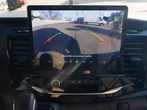 Used 2023 Ford Transit 350 XLT image 15