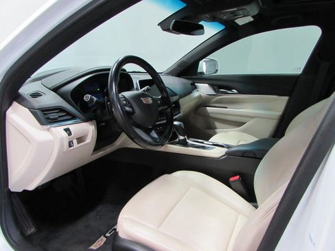 Used 2020 Cadillac CT4 Premium Luxury AWD/4WD image 13