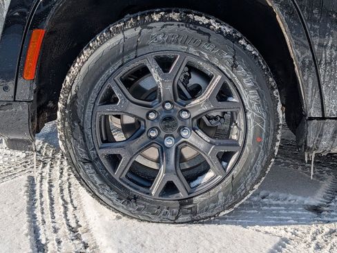 New 2026 Jeep Grand Wagoneer L Limited AWD/4WD image 4