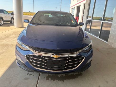 Used 2023 Chevrolet Malibu LT FWD image 7