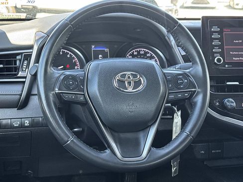 Used 2024 Toyota Camry SE FWD image 9