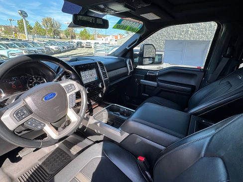 Used 2017 Ford F350 Platinum w/ Platinum Ultimate Package image 15